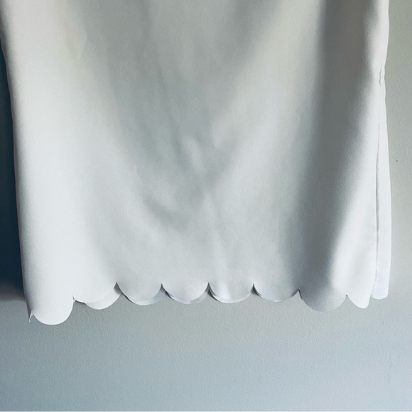 SHEIN Women's White Scalloped Short Sleeve Shirt Blouse Top Size Medium - Picture 11 of 12